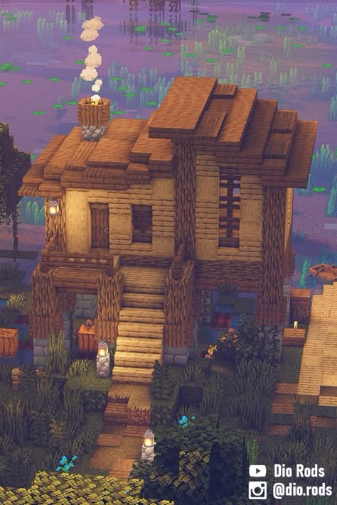 A Minecraft Starter House in the Swamp Biome. Oak Biome House Minecraft, Minecraft Rundown House, Hill Top Minecraft House, Mincraft Idea Houses Swamp, Mangrove Starter House Minecraft, Fisher Man House Minecraft, Minecraft Swamp Build Ideas, Minecraft Houses Swamp, Minecraft Slanted Roof