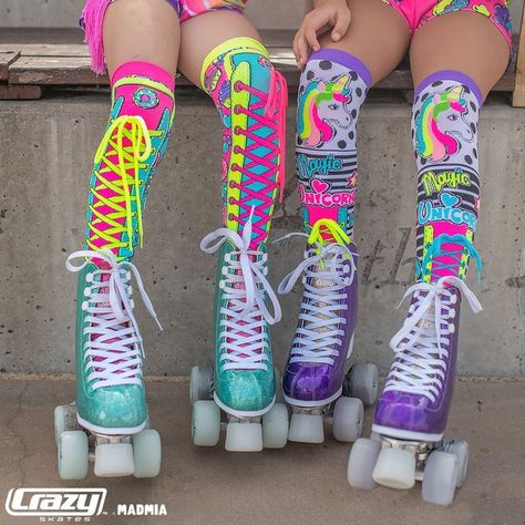 Roller Skating Workout, Roller Skating Quotes, Roller Skating Photoshoot, Aesthetic Roller Skating, Roller Skating Tricks, Skating Workout, Roller Skates For Sale, Skating Photoshoot, Roller Skating Tips