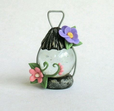 Polymer Clay Fairy Lantern. Lantern With Flowers, Lanterns With Flowers, Fairy Lantern, Fimo Kawaii, Fairy Flowers, Diy Fimo, Polymer Clay Fairy, Clay Fairy, Fairy Lanterns