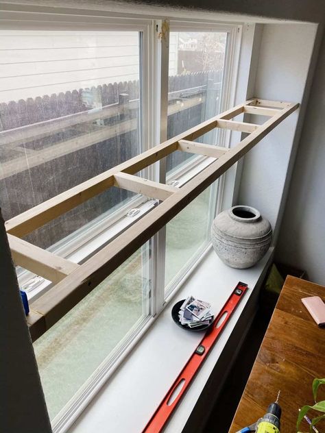 How to build a simple, beautiful DIY plant shelf. Perfect for a deep window well or window seat! This plant ledge will give you the perfect place to display your favorite plants. Window Sill Plant Shelf, Diy Window Sill, Diy Window Shelf, Window Shelves For Plants, Window Sill Plants, Window Sill Shelf, Window Shelf For Plants, Plant Ledge, Shelf For Plants