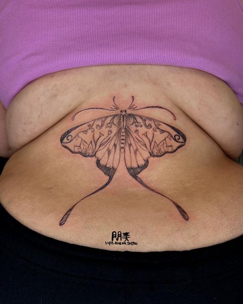 Moth flash turned tramp stamp for Margot 🦋🦋🦋 Thank you for adopting this piece 😻🫶🏼 . . #mothtattoo Stamp Tattoo, Booking Website, Moth Tattoo, Tattoo Artists, Moth, Tatting, Flash, Stamp, Tattoos