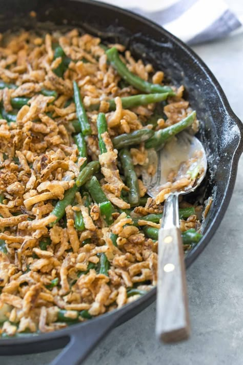 Dairy Free Green Bean Casserole (Vegan Option) Dairy Free Green Bean Casserole, Fresh Green Bean Casserole, Skillet Green Beans, Healthy Green Bean Casserole, Vegan Scalloped Potatoes, Sweet Potato Casserole Healthy, Healthy Green Beans, Homemade Green Bean Casserole, Green Bean Casserole Easy