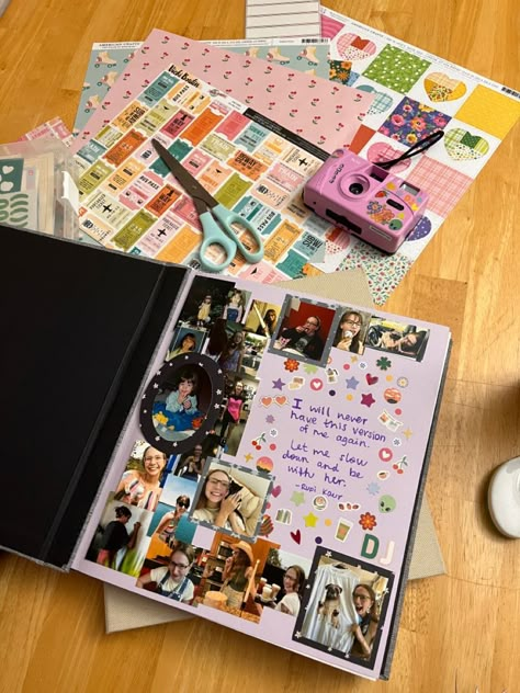 Eras Tour Scrapbook Page, Mom Scrapbook Ideas, Aesthetic Scrapbook Ideas For Friends, Cute Scrapbooking Ideas, Scrapbook Intro Page Ideas, Our Memories Scrapbook, Scrapbook Ideas For Sister, Sister Scrapbook Ideas, Scrapbook First Page Ideas