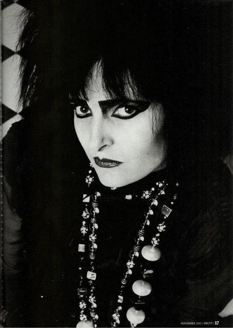 Siouxsie Sioux 80s, Goth Memes, Siouxsie Sioux, Siouxsie And The Banshees, Goth Bands, Goth Subculture, Soundtrack To My Life, Robert Smith, Women In Music