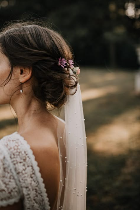 This bride paired an elegant pearl veil + small flowers for a natural bridal look | Image by Paulina Weddings Parisian Countryside, Incandescently Happy, Countryside Wedding, Breathtaking Wedding, Wedding Hair Makeup, Bridal Hair And Makeup, A Wedding Dress, Bride Style, Wedding Hair And Makeup