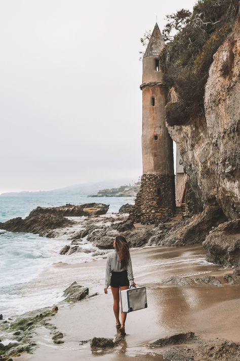 Pirate Tower at the scenic Victoria Beach in Laguna Beach // Our guide to the best beaches to visit in Southern California // #California #SouthernCalifornia #BestBeaches #LagunaBeach Cali Aesthetic, Cali Vacation, America California, California Attractions, Victoria Beach, Beaches To Visit, Best Beaches To Visit, Southern California Beaches, Imperial Beach