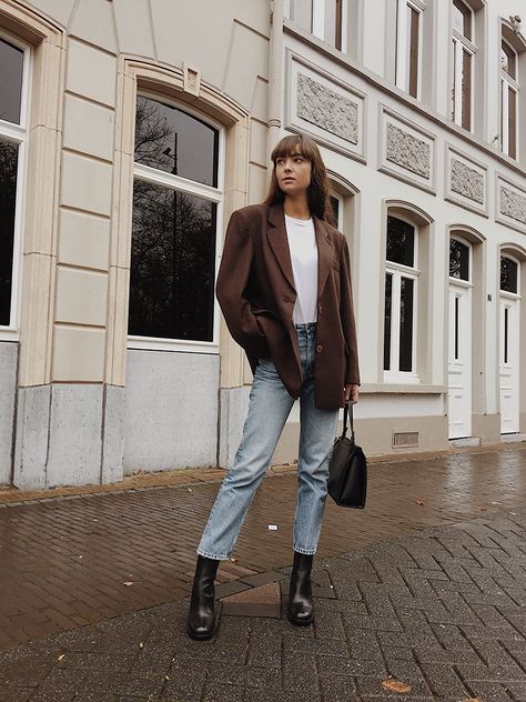 Oversized Brown Blazer Outfit, Camel Coat Outfit, Pijamas Women, Fall Fashion Coats, Elegante Y Chic, Blazer Outfit, Brown Blazer, Looks Street Style, Coat Outfits