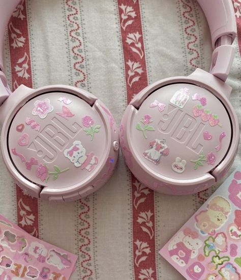 Jbl Headphones Aesthetic, Headphone Decoration, Aesthetic Headphones, Pink Headphones, Headphones Aesthetic, Jbl Headphones, Head Phones, Cute Headphones, Cute And Aesthetic