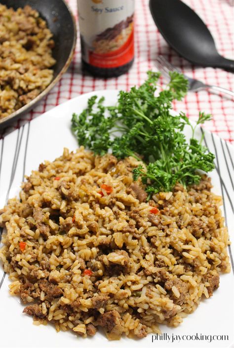 This is a delicious and easy dirty rice recipe made in minutes. This Creole dish is made with ground beef, Homemade Dirty Rice With Ground Beef, Best Dirty Rice Recipe, Dirty Rice With Ground Beef, Easy Dirty Rice Recipe, Rice With Ground Beef, Jay Cooking, Dirty Rice Recipe Easy, Dirty Rice Recipe, Ground Beef Rice