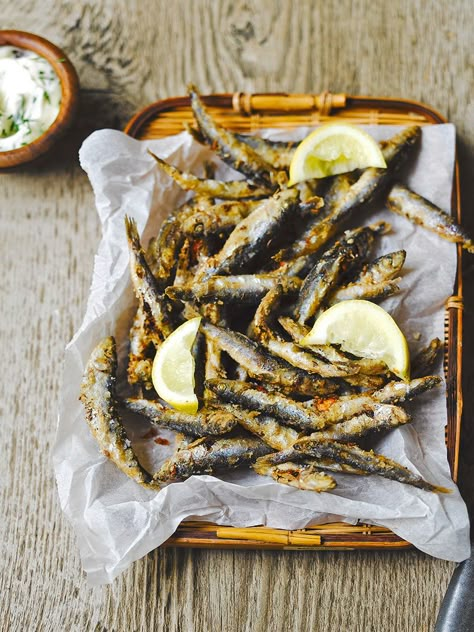 Whitebait and dill mayo | Fish recipes | Jamie magazine Dill Mayo, Adult Halloween Party Food, British Snacks, Anchovy Recipes, Gastro Pub, Thanh Long, Nutritional Snacks, Tapas Recipes, Bistro Food