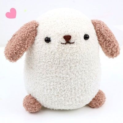 This is a simple but adorable plushie DIY that you can adapt for many other animals as well. ( It can be a lovely sock bunny or puppy as well! ) If you want to make it look more like a dog, then you can make the nose larger or create a separate muzzle. With this nice detailed video soft sock toy making tutorial you can make one for the kids easily even if you are a beginner in sewing ( or sock toy making ) ! This super cute sock puppy can be a lovely kids room decor , toy , or a perfect gift ... Sock Animals Diy, Sock Plush, Diy Sock Toys, Dog Plushie, Plushies Diy, Diy Plush Toys, Sock Bunny, Diy Dog Toys, Sock Dolls