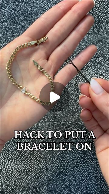 Earring Hacks Tips, Jewelry Hacks Tips, Bracelet Hacks, T Shirt Bracelet, Disney On A Budget, Jewelry Hacks, Simplify Life, Shirt Hacks, Cleaning Tricks