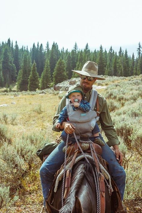 Working Cowboys Ranch Life, Family Ranch Aesthetic, Old Money Ranch Aesthetic, Country Lifestyle Farm Life Family, Western Family Aesthetic, Western Ranch Aesthetic, Dad Core Aesthetic, Ranch Wife Aesthetic, Ranch Hand Aesthetic