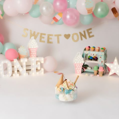 ice cream photoshoot 2 Sweet Photoshoot Ideas, Sweet One Cake Smash Photos, Ice Cream Theme Cake Smash, Ice Cream First Birthday Photoshoot, Sweet One First Birthday Pictures, Sweet One Ice Cream First Birthday Cake, Ice Cream Birthday Photo Shoot, Ice Cream First Birthday Photos, Sweet One Smash Cake Photoshoot