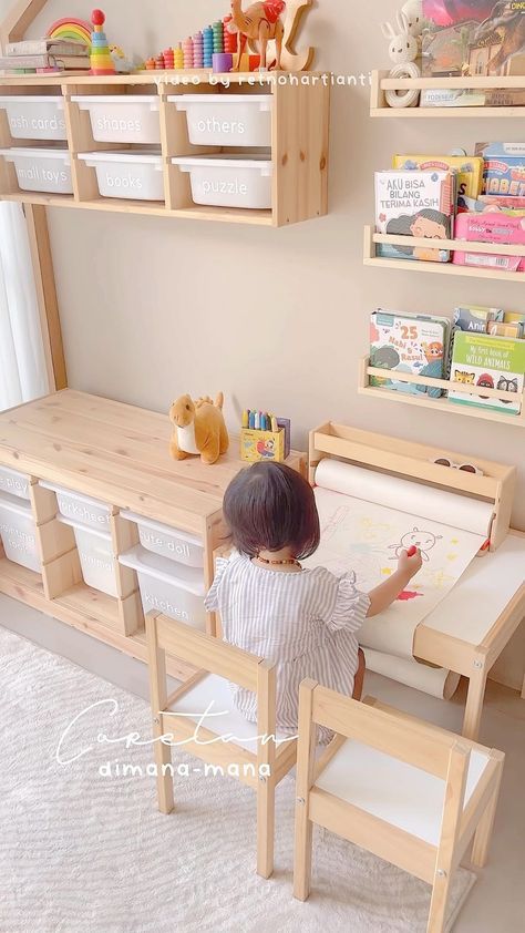 Kiddie Corner Ideas, Minimal Playroom Ideas, Ikea Montessori Playroom, Ikea Kids Room Ideas, Playroom Office Combo Ideas, Kids Room Design Small Space, Ikea Playroom Ideas, Kids Bedroom Desk, Montessori Playroom At Home