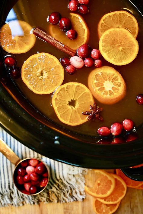 Homemade Apple Cider in the Crock Pot. - Healthy Elizabeth Crockpot Cider, Christmas Apple Cider, Holiday Apple Cider, Crockpot Apple Cider, Christmas Cider, Slow Cooker Apple Cider, Homemade Cider, Cranberry Cider, Spiked Apple Cider