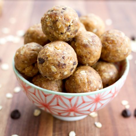 These no bake chocolate chip peanut butter cookie dough protein balls are tasty, portable and packed with wholesome ingredients -- great for snacking! Chocolate Chip Balls, Chocolate Chip Protein Balls, Chocolate Peanut Butter Protein Balls, Cookie Dough Protein Balls, Chocolate Chip Cookie Dough Bites, Peanut Butter Protein Balls, Cookie Dough Protein, White Chocolate Peanut Butter, Cookie Dough To Eat