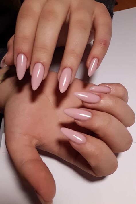 Narrow Almond Shape Nails, Dust Pink Nails, Nude Nails Almond Shape, Ongles Rose Pastel, Rosa Nails, Oval Acrylic Nails, Magic Nails, Asian Nails, Blush Nails