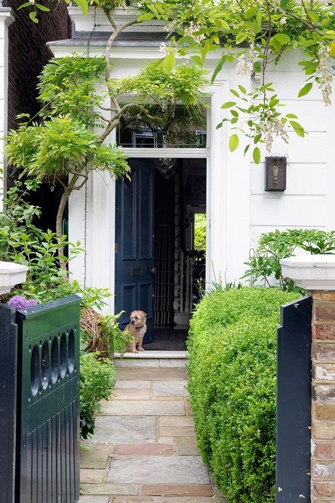 Garden designer Butter Wakefield's flourishing slice of the countryside in the city - outdoor spaces on HOUSE by House & Garden