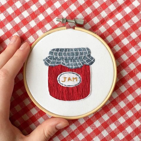 Jam Jar Crafts, Embroidery Icons, Creativity Projects, Food Embroidery, Birthday Embroidery, Jar Of Jam, Hand Embroidery Ideas, Tote Bag Ideas, Summer Sewing