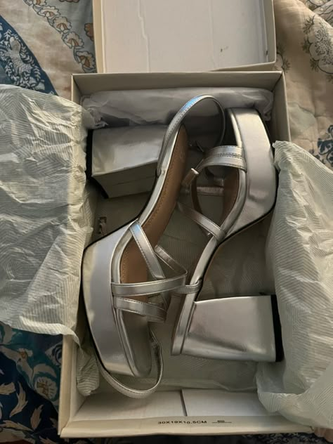 Prom Heels Chunky, Comfy Silver Heels, Silver Ball Shoes, Prom Silver Shoes, Comfy Prom Shoes, Silver Prom Dress Aesthetic, Silver Shoes Aesthetic, Prom Heels Aesthetic, 90s Prom Heels