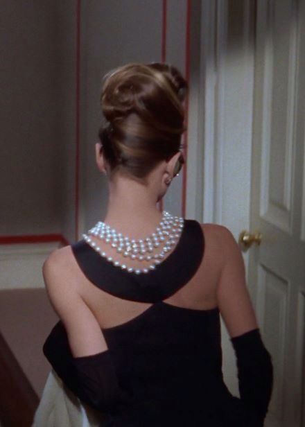 Breakfast At Tiffany's Dress, Breakfast At Tiffany's Costume, Aubrey Hepburn, 00s Mode, French Twists, Holly Golightly, Audrey Hepburn Style, Hepburn Style, Iconic Dresses