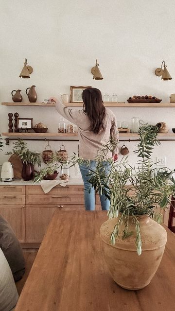 High Shelf Dining Room, Long Shelf Kitchen Wall, Long Floating Shelf Kitchen, Wood Shelves Dining Room, How To Style Long Shelves, Diy Long Floating Shelf, Wall Shelves In Dining Room, Dining Room Wall Shelving, Dining Floating Shelves