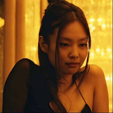 Jennie Kim In The Idol, Jennie The Idol Movie, Jennie And The Weeknd, Jennie Black Hair, Hot Jennie Kim, Jennie Kim The Idol, One Of The Girls Jennie, The Idol The Weeknd, Jennie Kim Videos