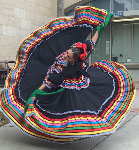 Jalisco Traditional Jalisco Dress, Folklorico Dresses Jalisco, Mexican Dresses Traditional Dancing, Traditional Mexican Dress Jalisco, Mexican Folklorico Dresses, Jalisco Dress Folklorico, Jalisco Folklorico Dresses, Folklorico Photoshoot, Ballet Folklorico Dresses