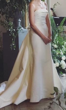 Carolina Herrera Wedding Dresses, Carolina Herrera Wedding, Carolina Herrera Wedding Dress, Caroline Herrera, Timeless Wedding Dress, 2016 Wedding Dresses, Best Wedding Dresses, Fashion World, Timeless Wedding