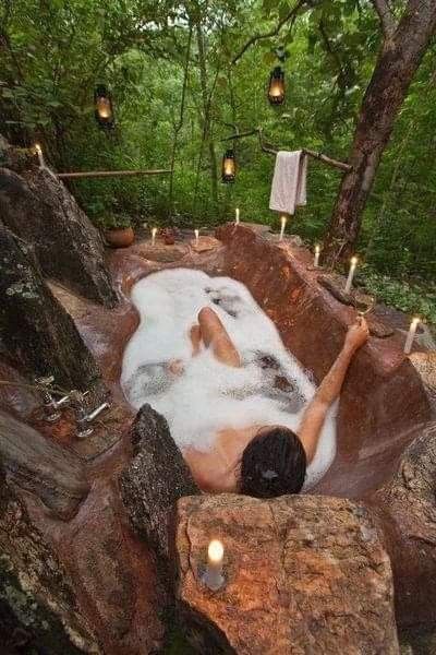 Outdoor Shower Aesthetic, Outdoor Bathtub, Outdoor Bath, Earthship, Outdoor Shower, My Dream Home, Future House, Design Interior, Gopro