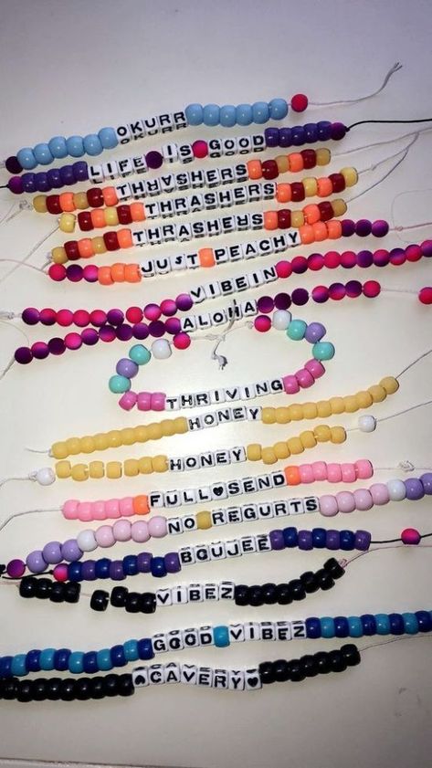 8 Cute Ideas For Your Friendship Bracelets - Society19 Letter Bead Bracelets Aesthetic, Cute Bff Bracelets Diy, Bracelets Diy Letters, Bracelet Word Ideas Aesthetic, Bracelet Wording Ideas, Bead Bracelets For Friends, Words To Put On Bracelets Aesthetic, Festival Bracelet Ideas, Letter Bracelets Aesthetic