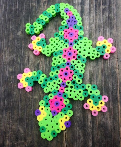 Perler bead lizard Perler Bead Lizard Pattern, Lizard Perler Beads, Lizard Perler Bead Patterns, Bead Lizard, Melty Bead Designs, Hama Art, Hamma Beads Ideas, Easy Perler Bead Patterns, Melty Bead Patterns