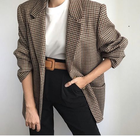 Summer Autumn Transition Outfit, Checkered Blazer, Looks Jeans, Mode Tips, Winter Apparel, Look Retro, Blazer Outfit, Bon Ton, Mode Inspo