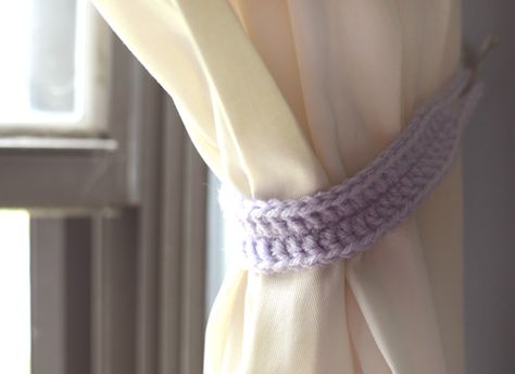 Crochet Spot » Blog Archive » Crochet Pattern: Classic Curtain Tie Back - Crochet Patterns, Tutorials and News Crochet Curtain Holder, Crochet Curtain Tie Backs, Cordon Crochet, House Crochet, Drapery Tie Backs, Jar Covers, Curtains Wall, Crochet Tie, Curtain Holder