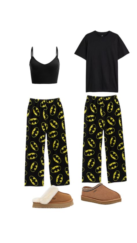 Bf Gf Matching Halloween Costumes, Couple Pajamas Pants, Batman Pjs Couple, Matching Batman Pajamas, Boyfriend And Girlfriend Outfits Ideas, Matching Pajama Pants For Couples, Matching Couple Outfits Alt, Matching Pjs For Couples Halloween, Matching Outfits For Couples School