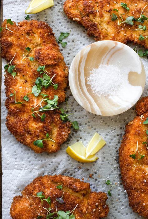 The Best Crispy Chicken Cutlets Awesome Dinner Ideas, Chicken Breast Cutlet Recipes, Italian Chicken Cutlets, Sliced Chicken Breast Recipes, Best Crispy Chicken, Dinner Ideas Chicken, Turkey Cutlet Recipes, Crispy Chicken Cutlets, Dinner List