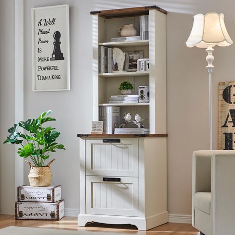 Farmhouse bookshelf decor