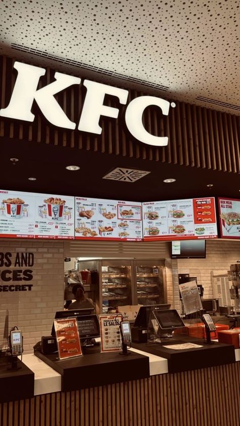 Snap Food Restaurant, Camera Drawing Simple, Dream Life Motivation, Kfc Inspired Recipes, Kfc Restaurant, Iphone Wallpaper Planets, Delicious Food Image, Curved Roof, Kentucky Fried Chicken