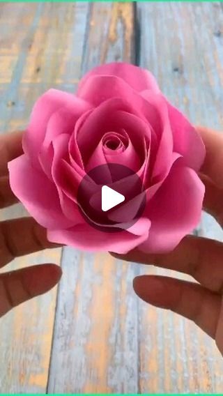 Rose Making With Paper, Diy Rose Paper Flowers, Rose Made Of Paper, Making Paper Roses, Paper Rose Making, Rose Paper Flower, Handmade Flowers Paper Easy, Flower Making Ideas, Roses Craft