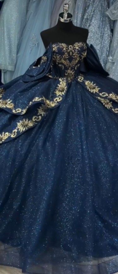 Dark Blue And Gold Quince Dress, Quinceanera Dark Blue Dresses, Navy And Gold Quinceanera Dresses, Dark Navy Blue Quinceanera Dresses, Navy Blue 15 Dresses Quinceanera, Dark Blue And Gold Quinceanera Theme, Navy Blue And Gold Quinceanera Dresses, Periwinkle Quince, Quinceanera Dresses Dark Blue