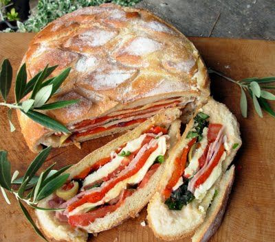 A French Summer Picnic Sandwich ~ Pan Bagnat French Picnic, Picnic Sandwiches, French Summer, Sandwich Fillings, Sandwiches And Wraps, Picnic Ideas, Picnic Food, Chapati, Picnic Foods