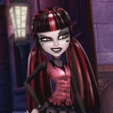 Youtube Dp, Draculaura Pfp, Youtube Pfp, Draculaura Aesthetic, Youtube Profile, Arte Monster High, Monster High Pictures, Catty Noir, Moster High