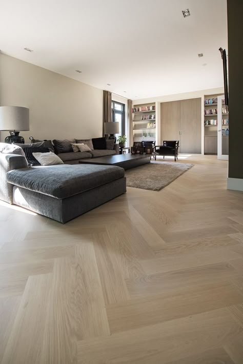 Wood Floor Design, Herringbone Wood Floor, Herringbone Wood, Herringbone Floor, Luxury Kitchen Design, Living Room Flooring, Living Room Decor Apartment, House Flooring, Decor Minimalist