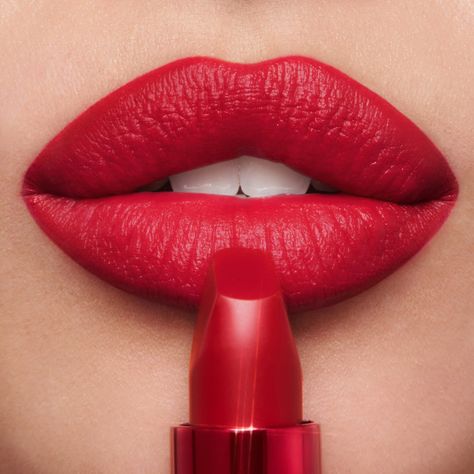 Everyday Makeup Ideas, Black Friday Makeup, Cute Lips, Revolution Lipstick, Charlotte Tilbury Lipstick, Charlotte Tilbury Matte Revolution, Miss D, Bright Lipstick, Bright Red Lipstick