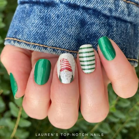 Color Street Christmas, Cosmic Nails, Christmas Nail Colors, Fun Manicure, Fall Instagram, Nail Art Christmas, Nail Color Combos, Color Transition, Christmas Nail Ideas