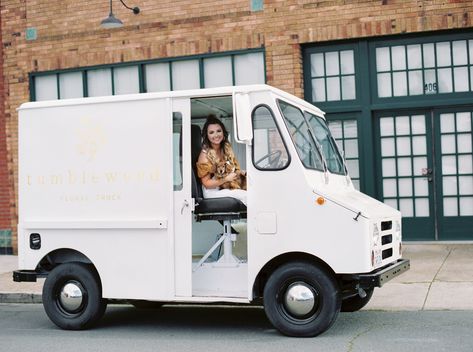 Your Guide to Starting a Flower Truck Business Mobile Business Truck, Mobile Truck Business Ideas, Van Business Ideas, Mobile Flower Truck, Flower Trucks, Floral Cart, Flower Truck Ideas, Mobile Flower Shop, Flower Truck Business