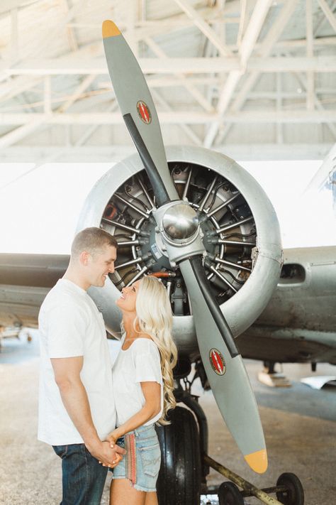 Airplane Photoshoot, Airplane Wedding, Air Force Wedding, Aviation Wedding, Airplane Hangar, Plane Photos, Military Couples, Engagement Picture Ideas, Engagement Shoot Ideas