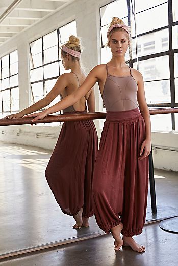 Yoga Girls, Mode Hippie, Boho Yoga, Sup Yoga, Wellness Yoga, Health Yoga, Yoga Style, Yoga Outfits, Yoga Outfit