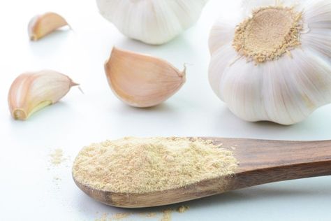 Granulated Garlic Vs. Garlic Powder: What's The Difference? Granulated Garlic, Spice Rub, Spices And Herbs, Cooking Ingredients, Clean Food, Fresh Garlic, Flavor Profiles, Spice Mixes, Food Safety